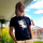 Chicken hug - T-Shirt - groß/gerader Schnitt M-schwarz